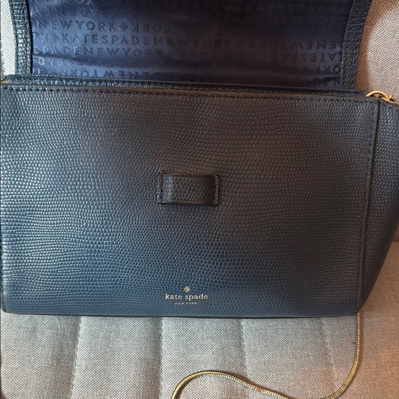 Kate Spade Blue Emmie Riverside Crossbody Bag with Sleek Design and Flap Closure - Picture 5 of 9